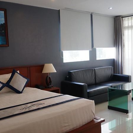 Opera Hotel 호치민 외부 사진