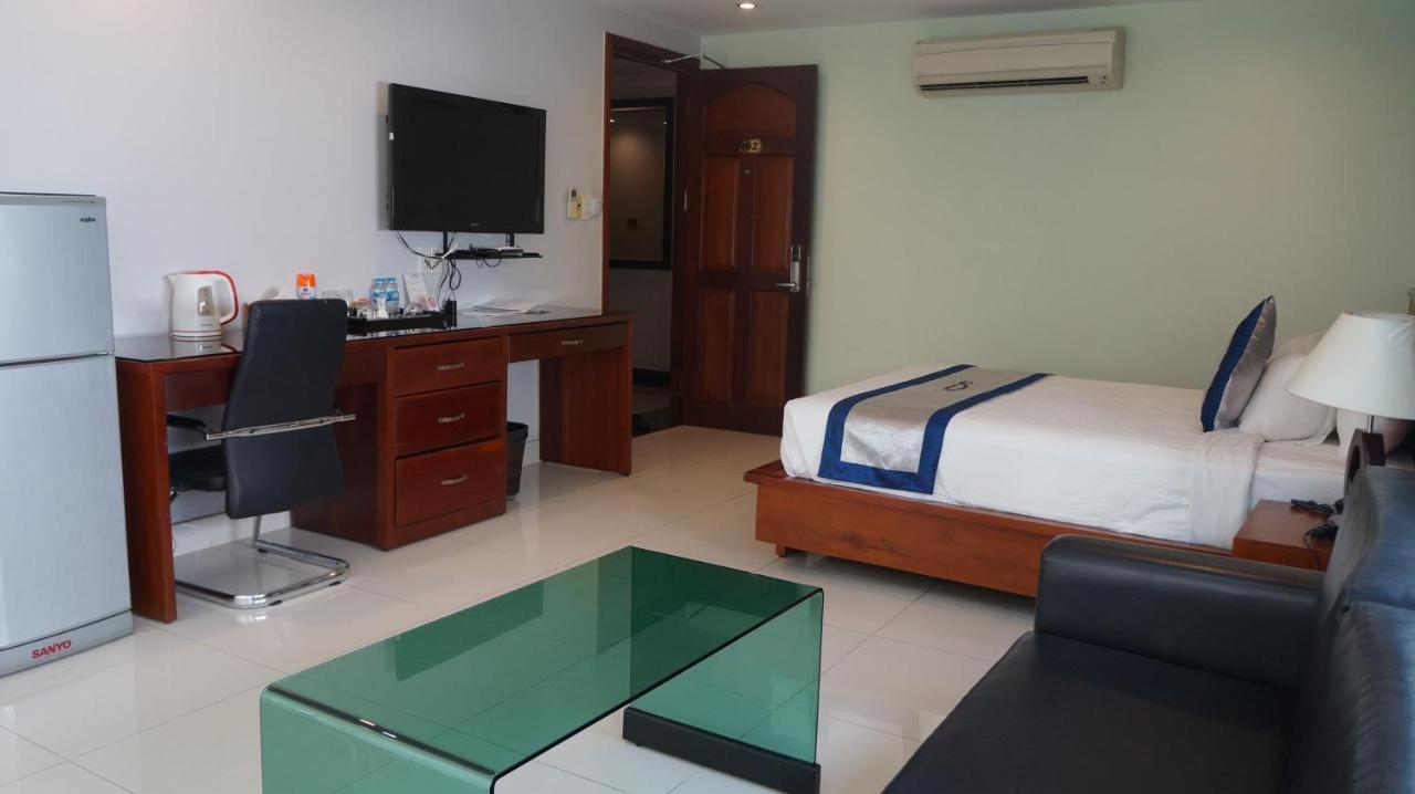 Opera Hotel 호치민 외부 사진