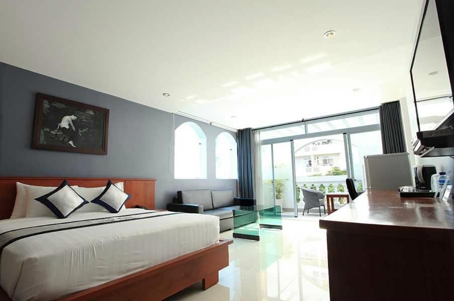Opera Hotel 호치민 외부 사진