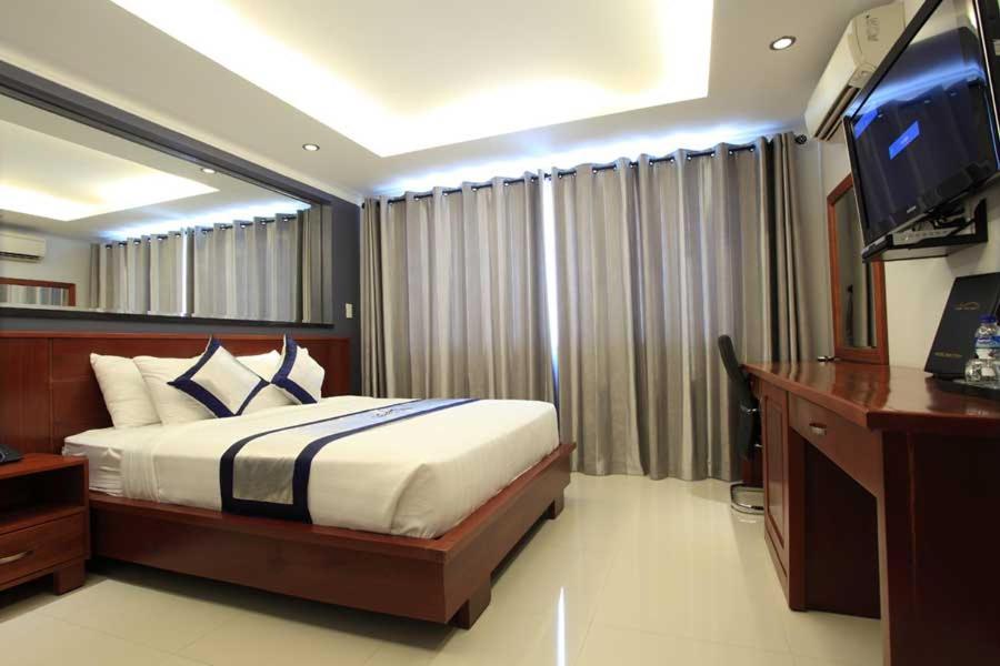 Opera Hotel 호치민 외부 사진